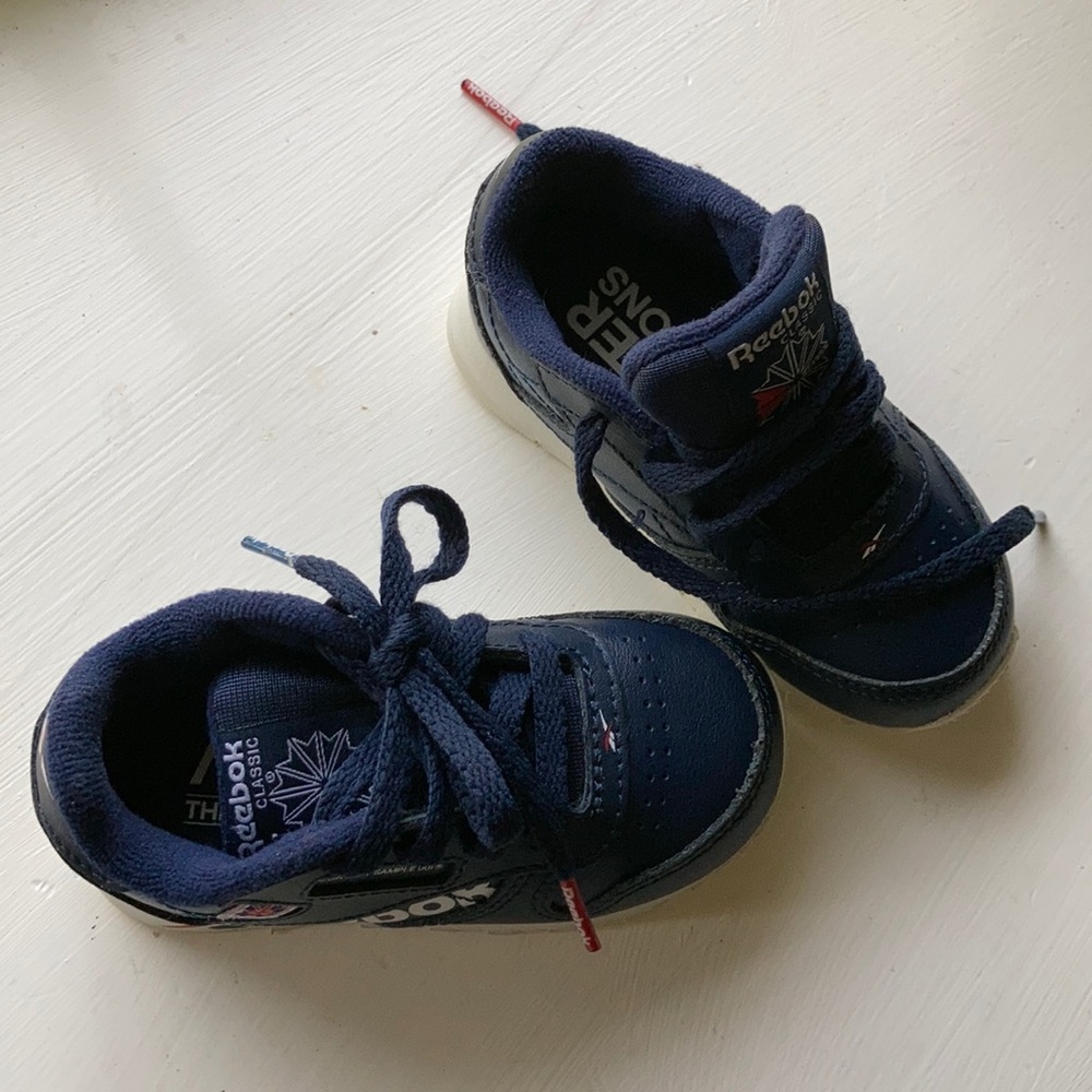 Reebok toddler size 5